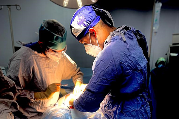 Médico_especialista_en Urología_Ginecológica,_disfunción_de_Piso_Pélvico_incontinencia_urinaria