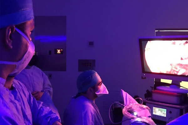 Dr. Jonathan Valenzuela