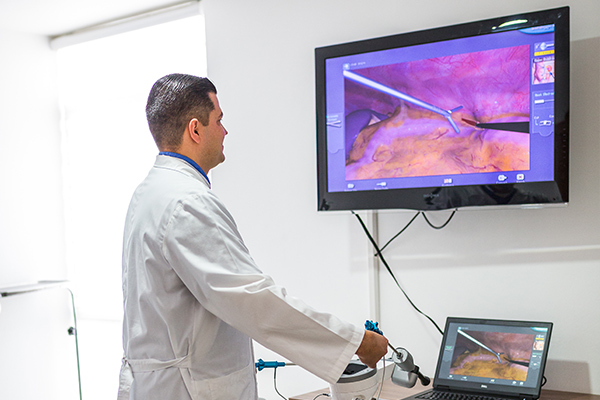 Dr. Jonathan Valenzuela