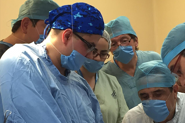 Dr. Jonathan Valenzuela