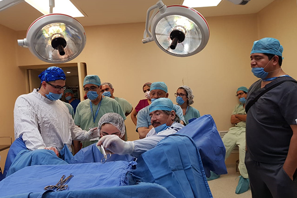 Dr. Jonathan Valenzuela