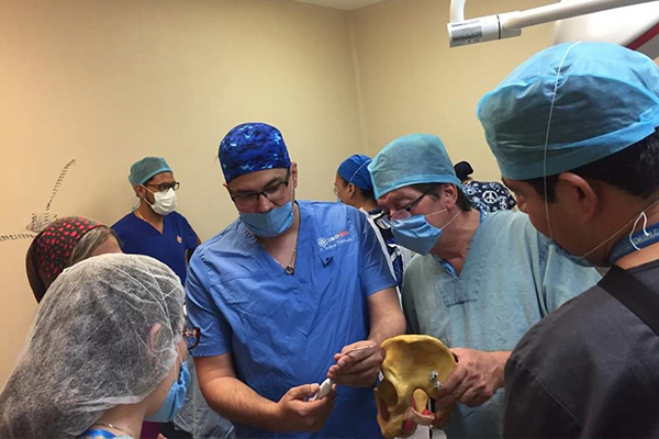 Dr. Jonathan Valenzuela