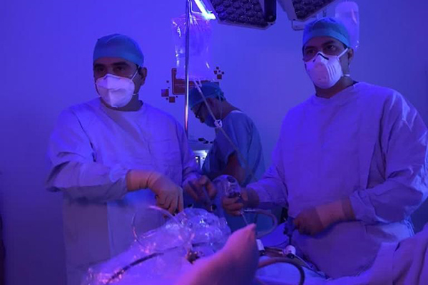 Dr. Jonathan Valenzuela