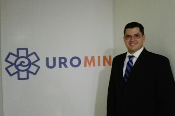 Dr. Jonathan Valenzuela