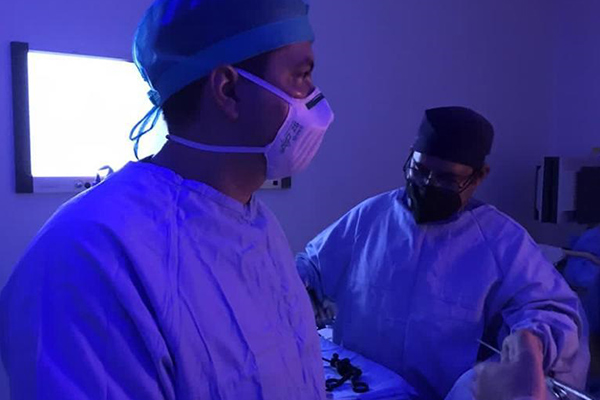 Dr. Jonathan Valenzuela