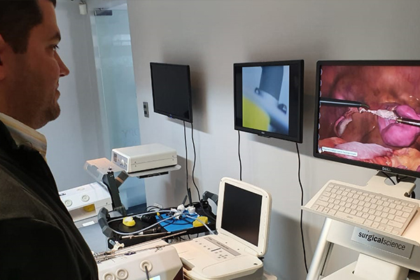 Dr. Jonathan Valenzuela