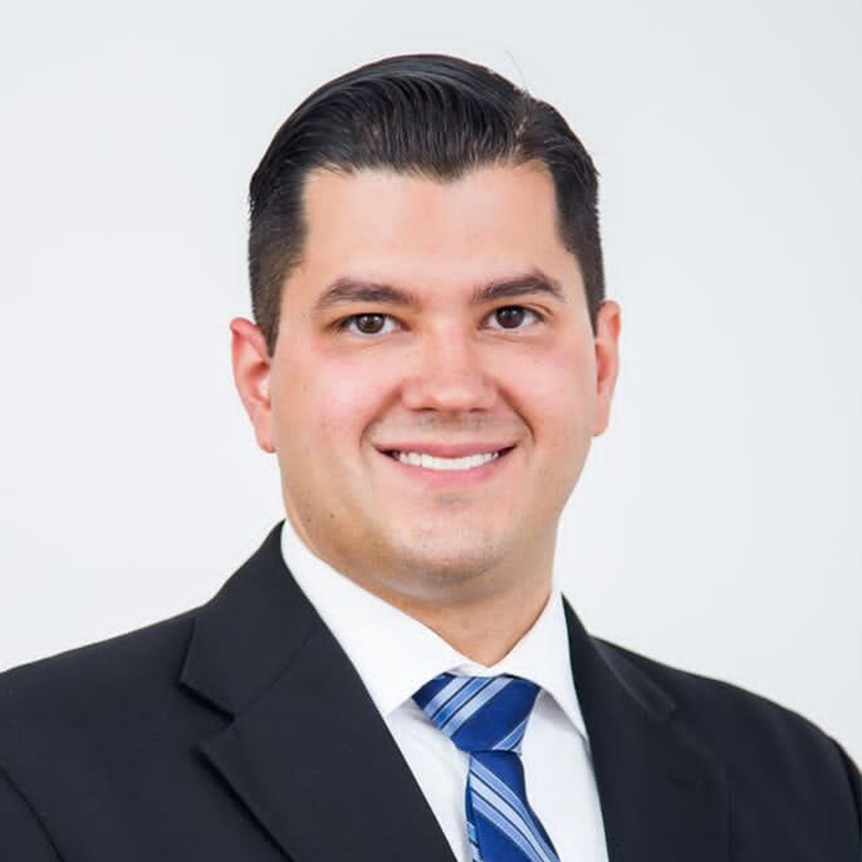 Dr. Jonathan Valenzuela